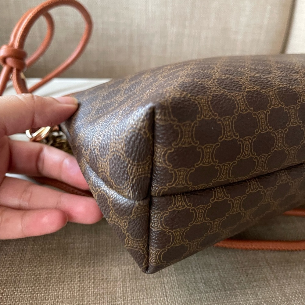 Authentic Celine vintage clutch bag (HK48) - Picture 8 of 15